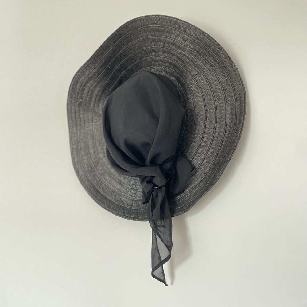 Chic Black Ribbon Sun Hat